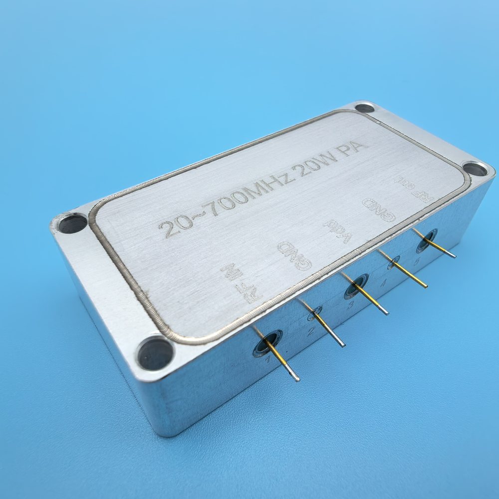 20~700MHz 20W 功放模块